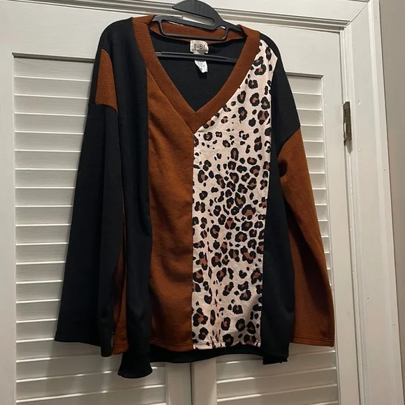 BiBi Oversized Tunic - Picture 1 of 3